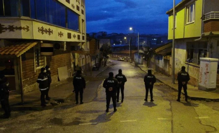Bursa'da suç örgütüne şafak baskını