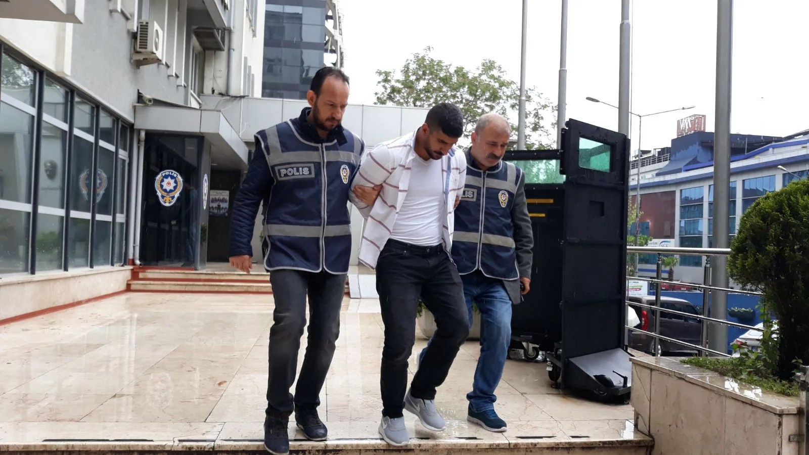 Bursa'daki "köstebek" yakalandı