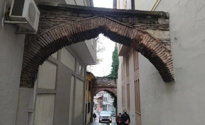 Bursa'daki tarihî kemerler görenleri şaşırtıyor