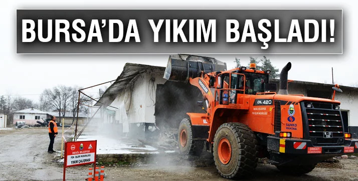 Bursa İnegöl'de eski hal binasının yıkımı başladı