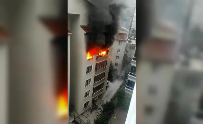 Bursa’da bir ev alev alev yandı