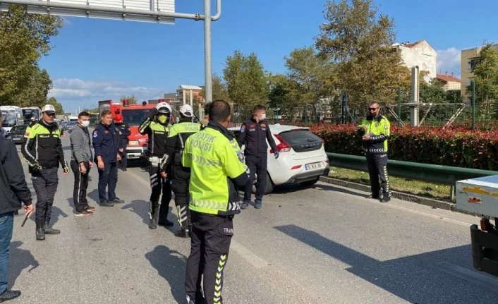 Bursa’da trafiği durma noktasına getiren kaza