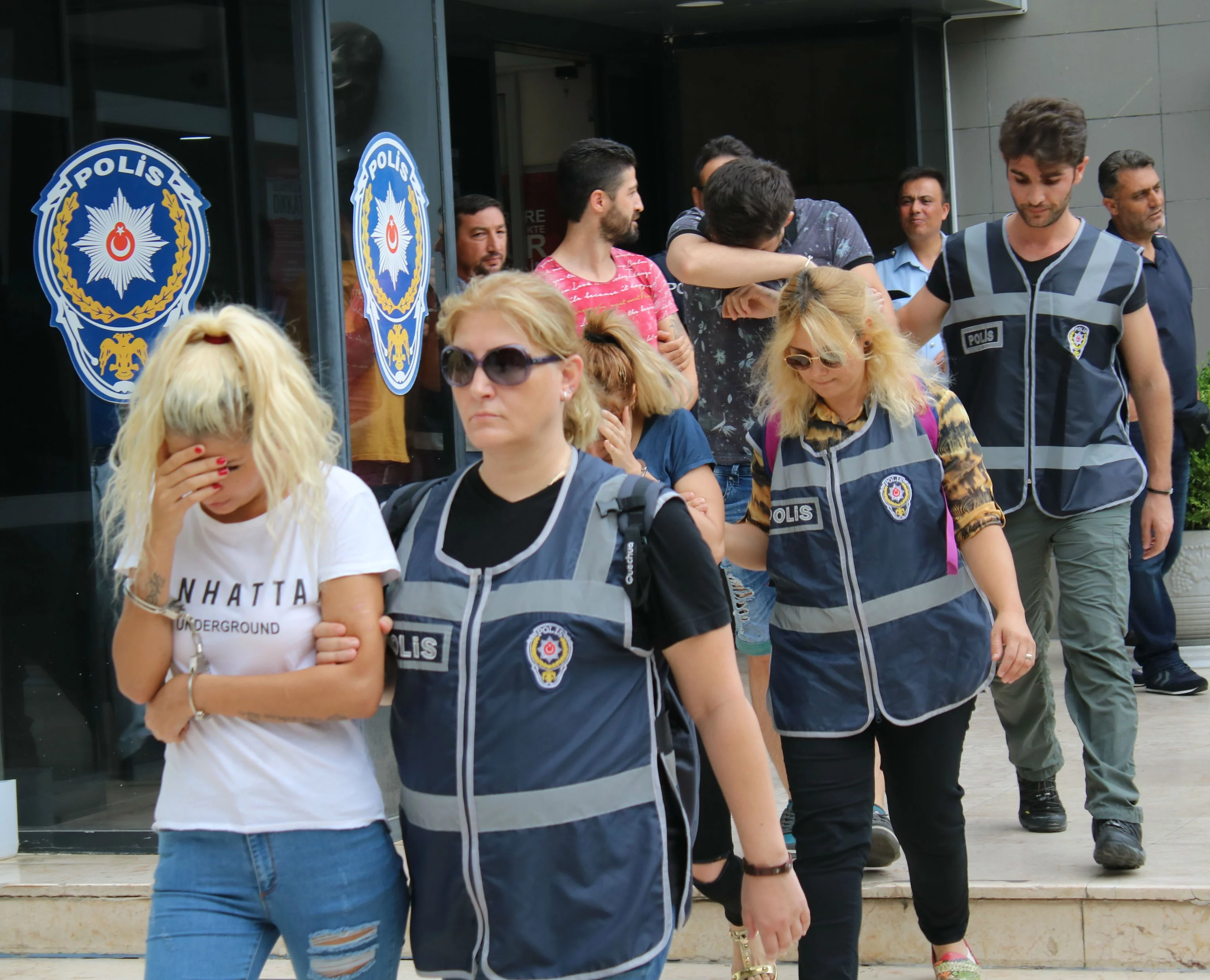 Bursa’daki fuhuş operasyonunda 10 tutuklama