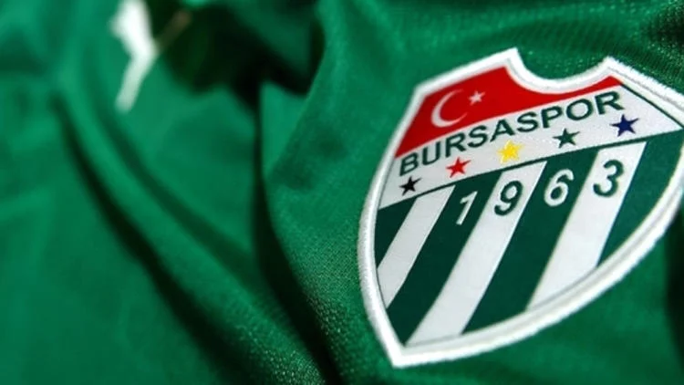 Bursaspor genç futbolcularla yollarını ayırdı
