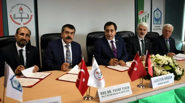 Bursaspor Spor Lisesi Projesinde İmzalar Atıldı