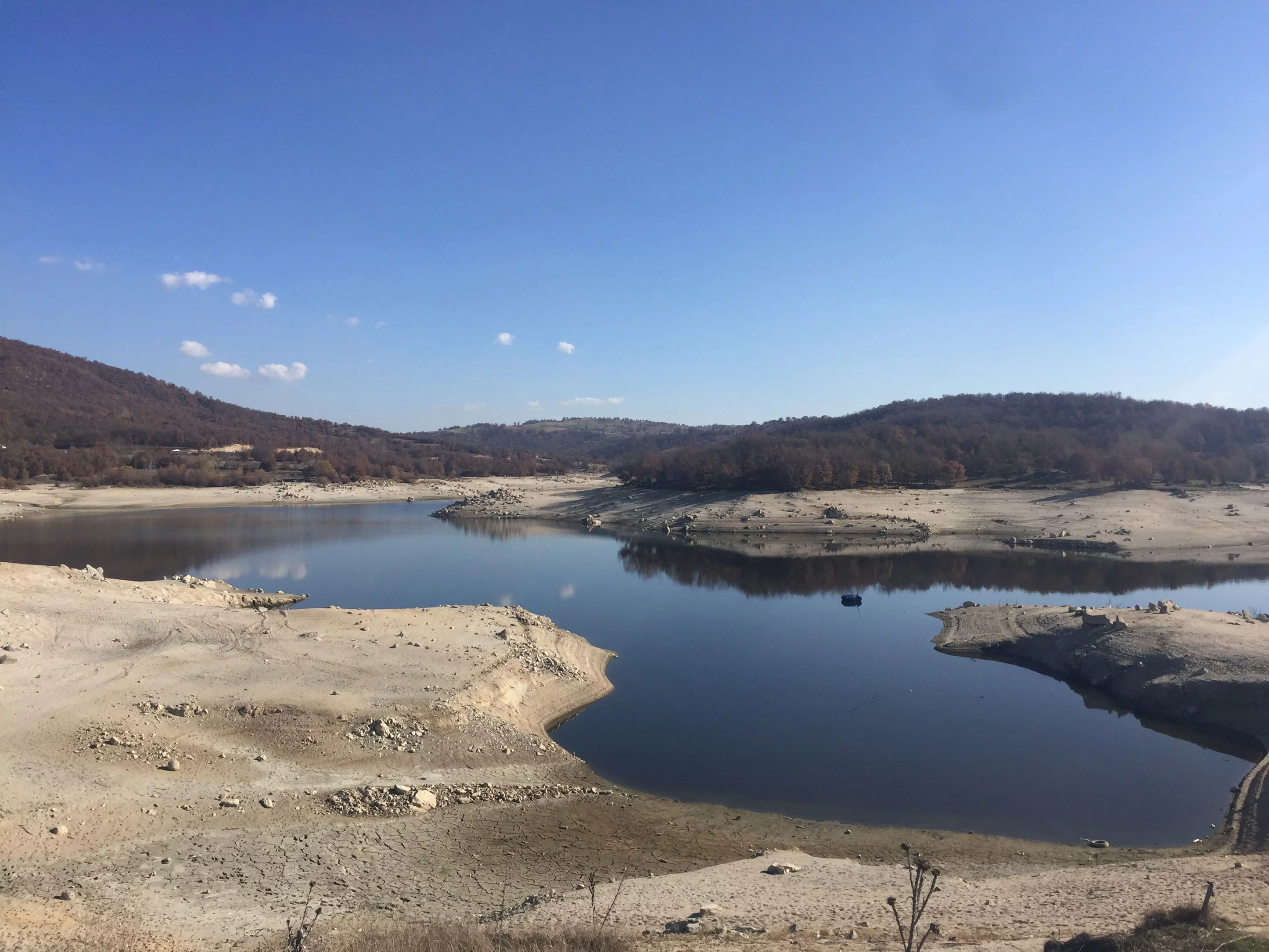 Büyükorhan Cuma Barajı kuruyor