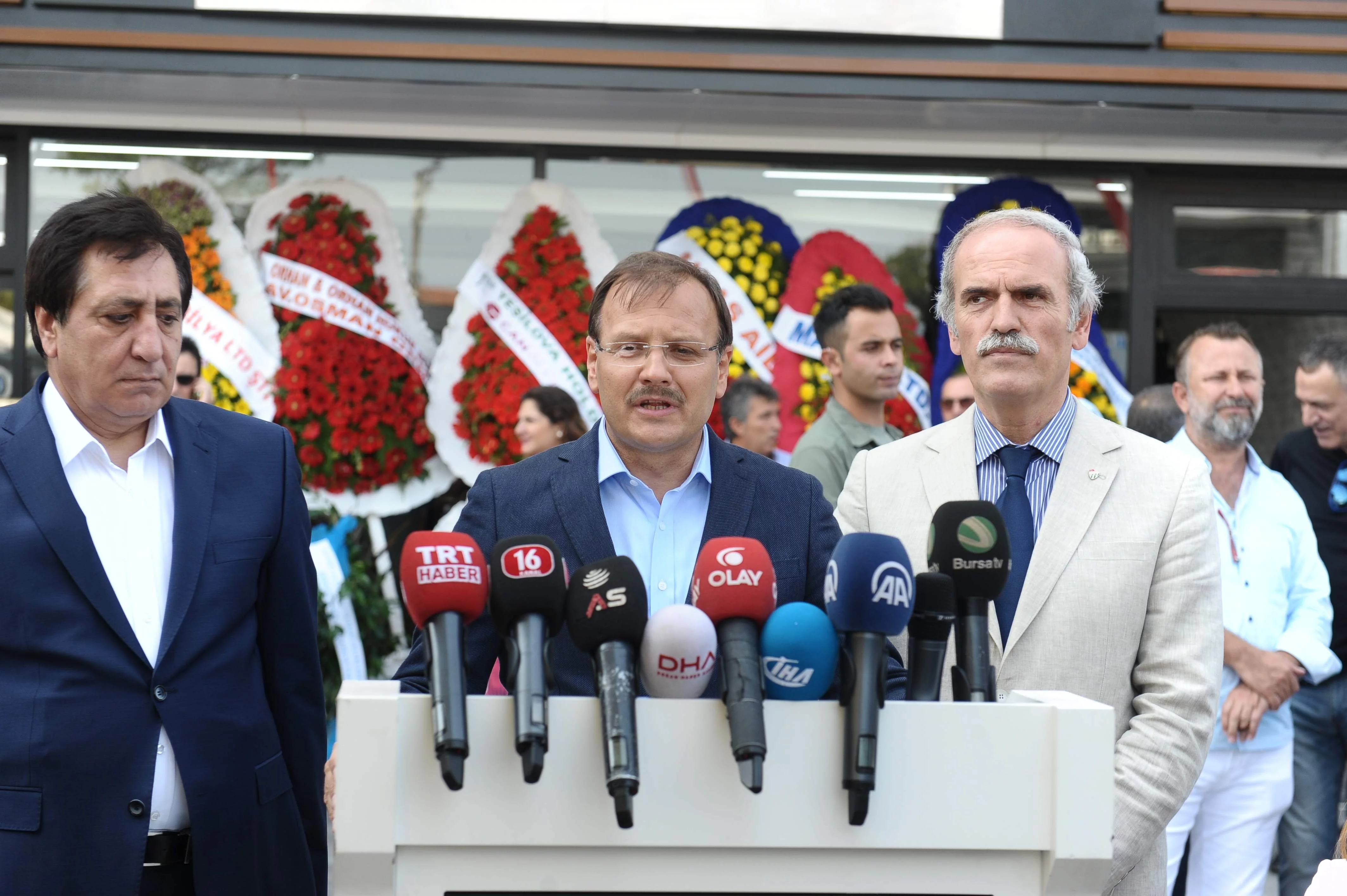 Çavuşoğlu: "Terör koridoruna  müsade etmeyeceğiz"