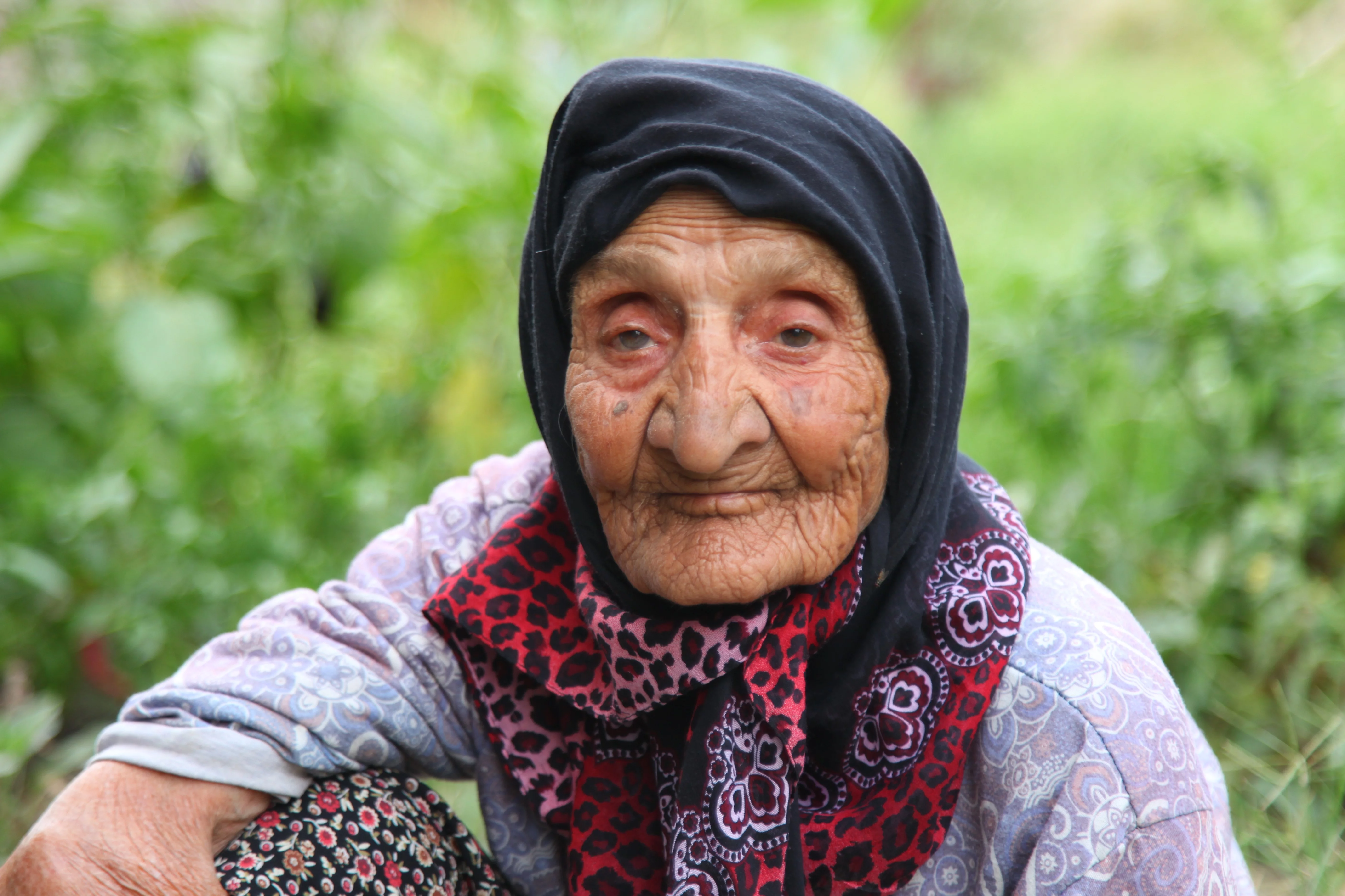 En yaşlı elektrik abonesi adeta Türkiye tarihine ışık tutuyor