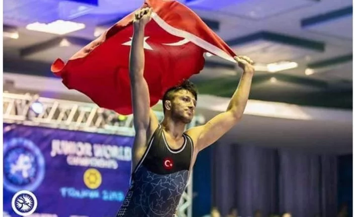 Erkan Ergen, U23 Avrupa Güreş Şampiyonası’nda bronz madalya kazandı