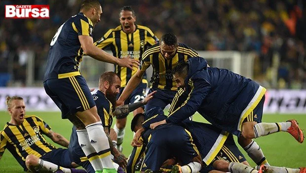 Fenerbahçe tur kapısını araladı