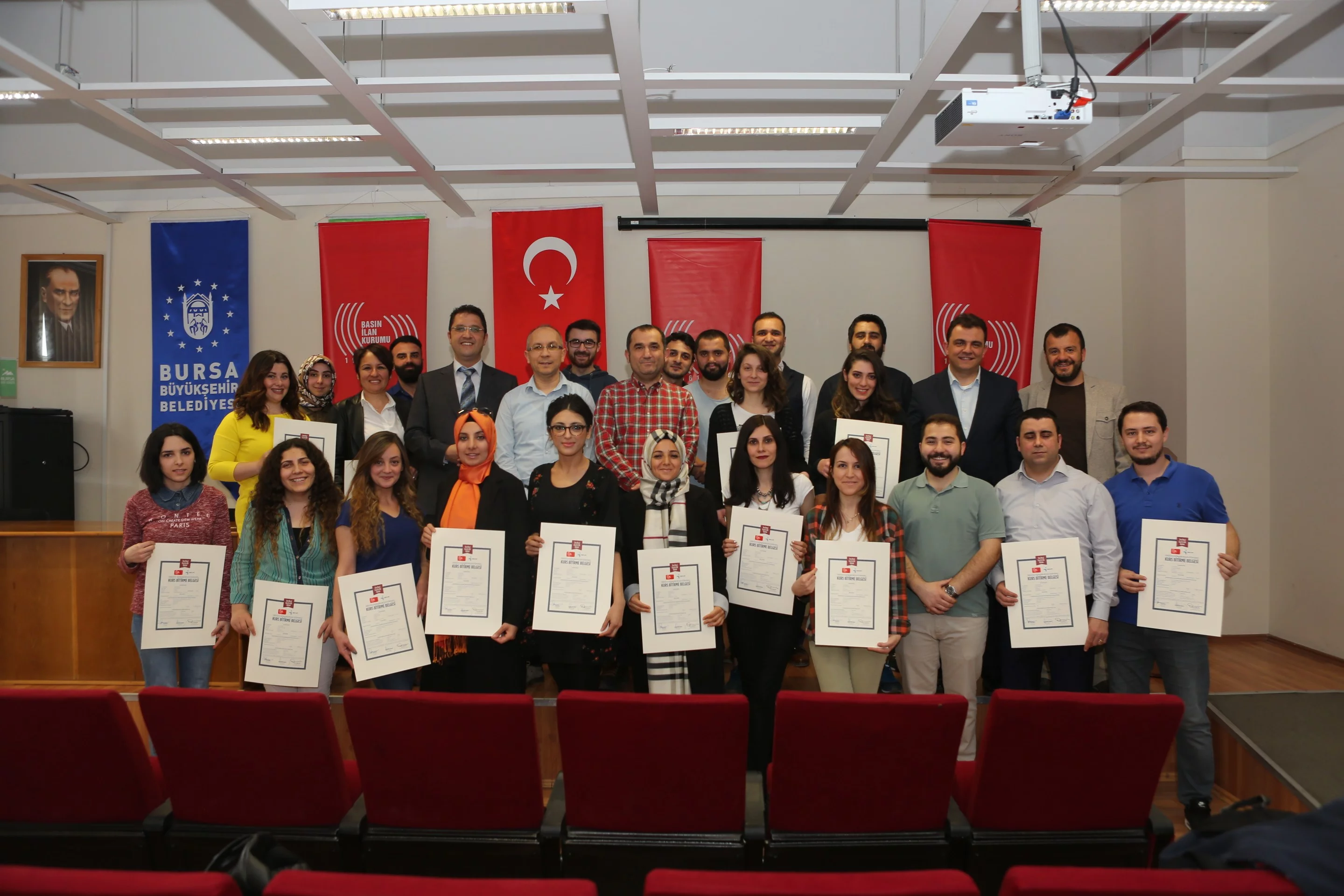 Gazeteci adayları sertifikalarını aldı