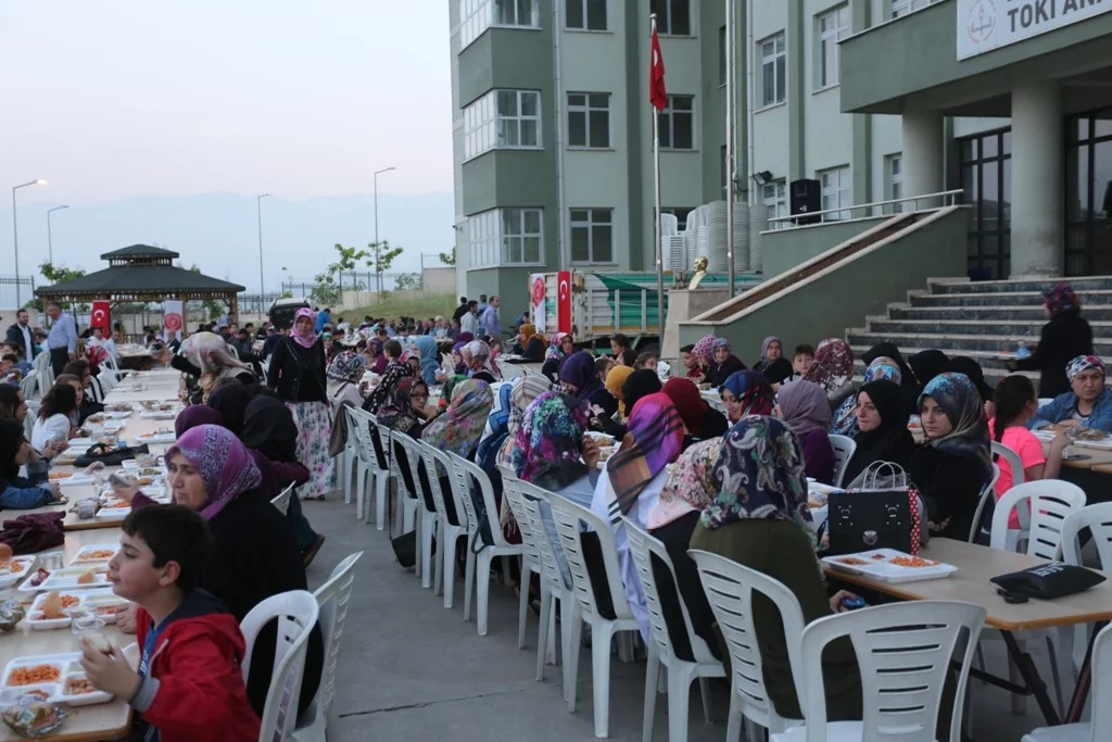 Gürsu’nun mahallelerinde ramazan bereketi yaşanıyor