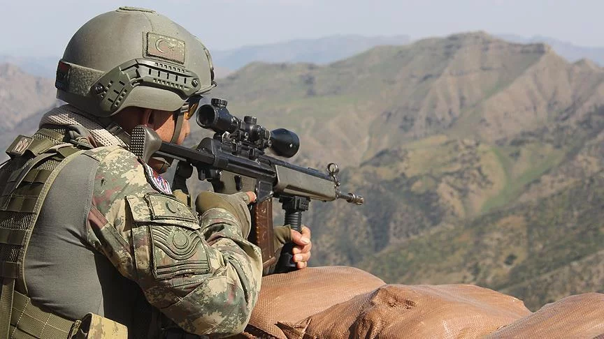 Hakkari'de Sızma Girişiminde Bulunan 4 PKK'lı Terörist Etkisiz Hale Getirildi