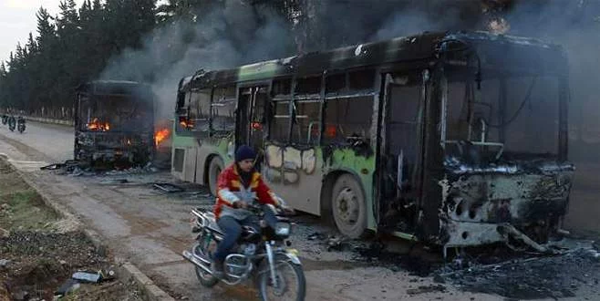 Halep'te tahliye otobüsleri ateşe verildi