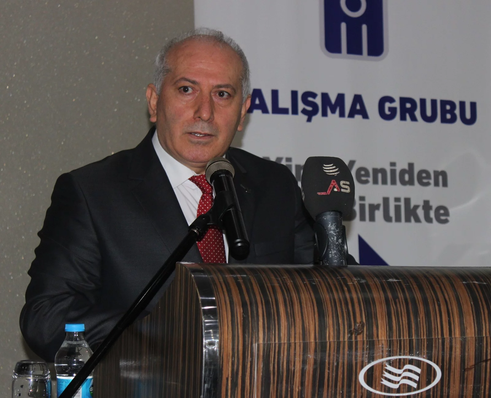 İMO Bursa Çalışma Grubu'nun başkan adayı Mehmet Albayrak