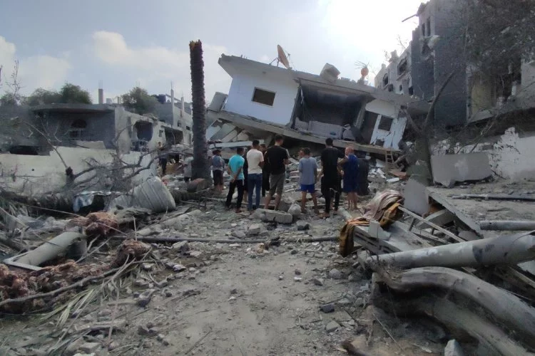 İsrail, Maghazi Mülteci kampına saldırdı: 51 ölü
