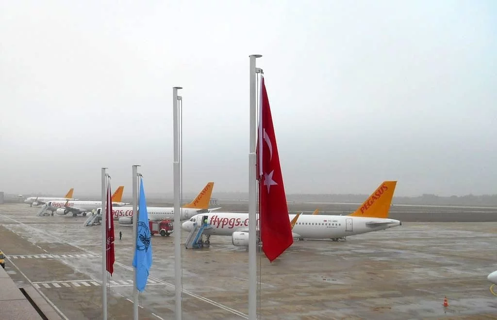 İstanbul'a iniş yapamayan 6 uçak Bursa'ya indi