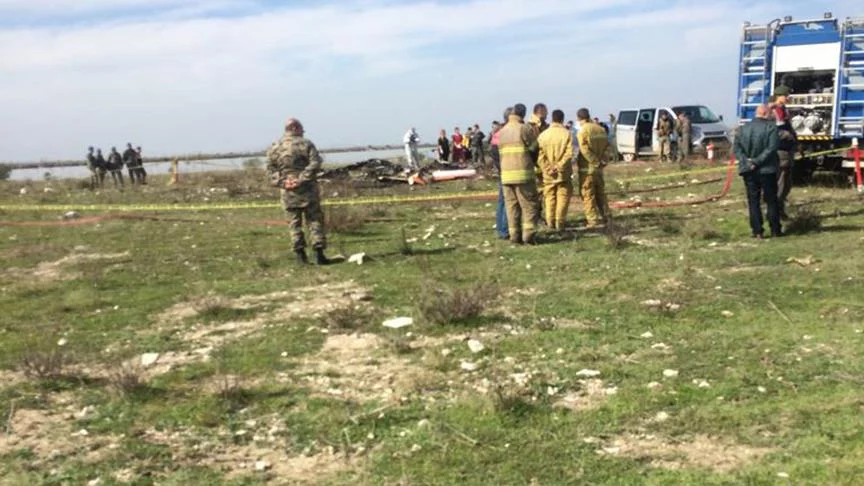 İzmir'de eğitim uçağı düştü: 2 pilot şehit