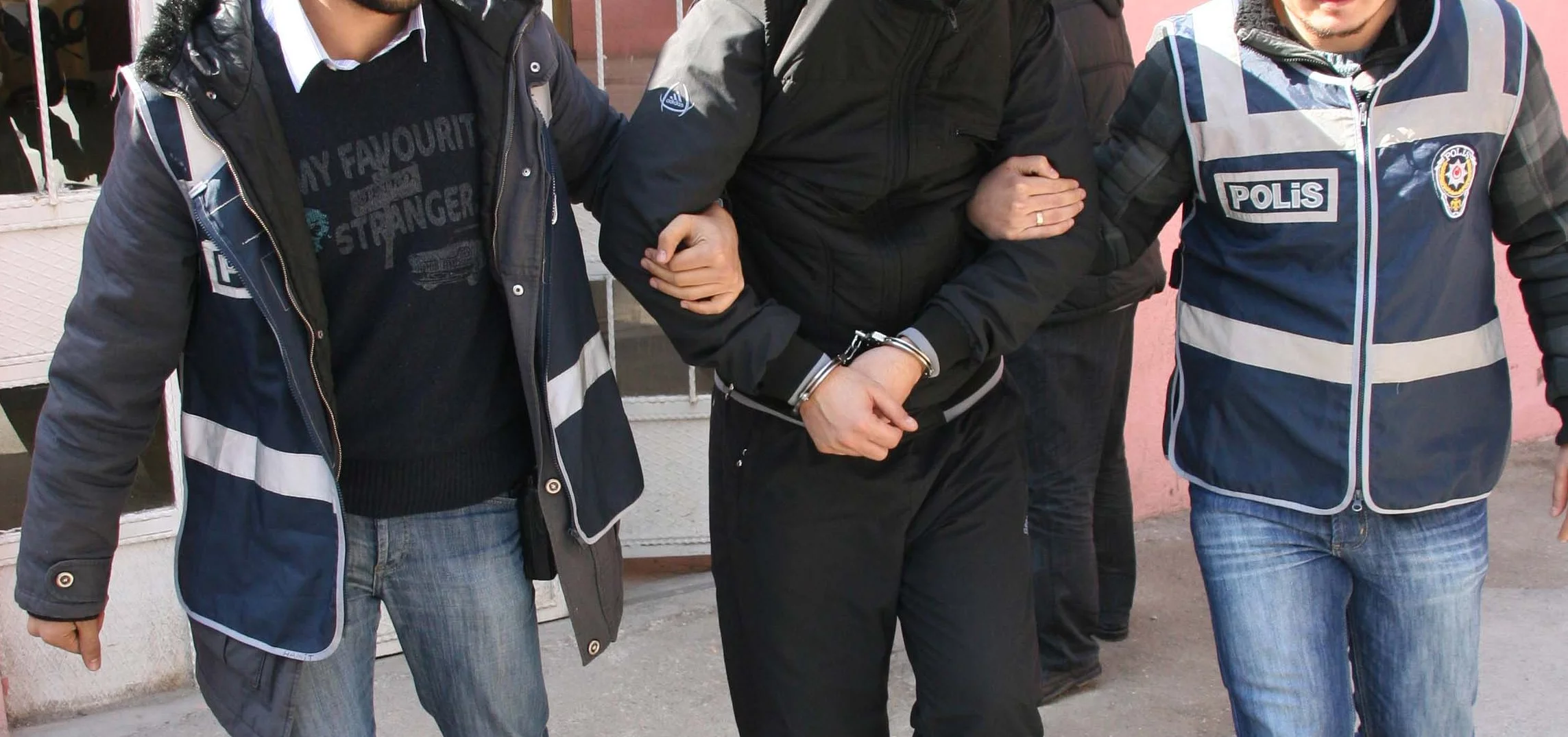 İznik'te FETÖ operasyonu: 5 gözaltı