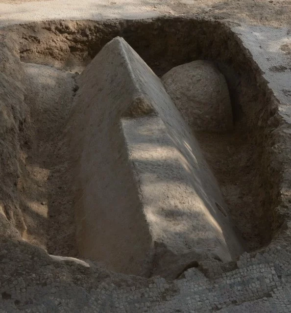 İznik'te mozaikle kaplı lahit bulundu