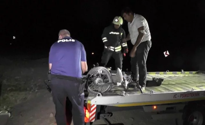 Motosikletiyle su kanalına yuvarlanan genç hayatını kaybetti