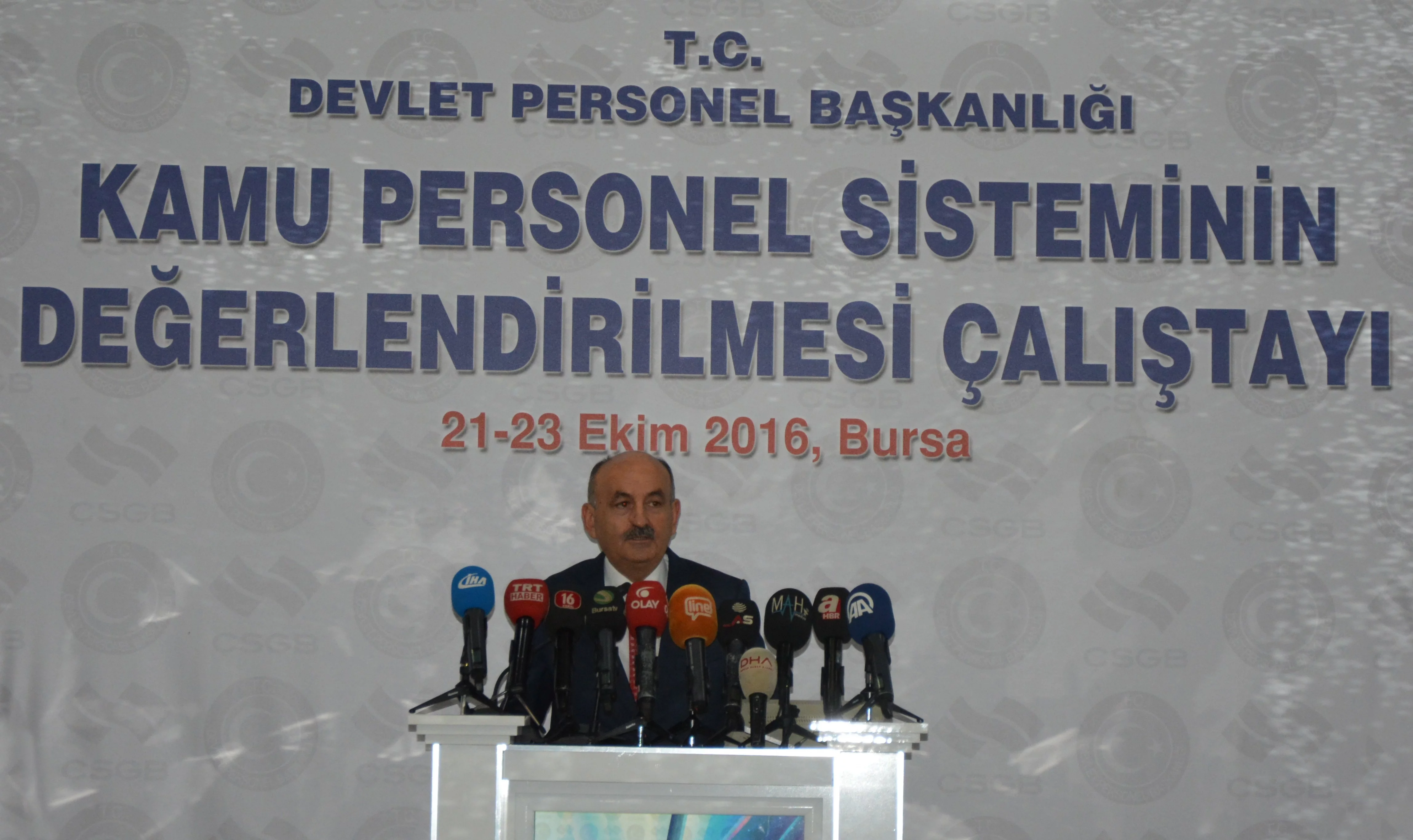 Müezzinoğlu:"15 Temmuz'daki Türkiye'nin kamusal yapısı tarihin karanlık sayfalarında görülmeli"
