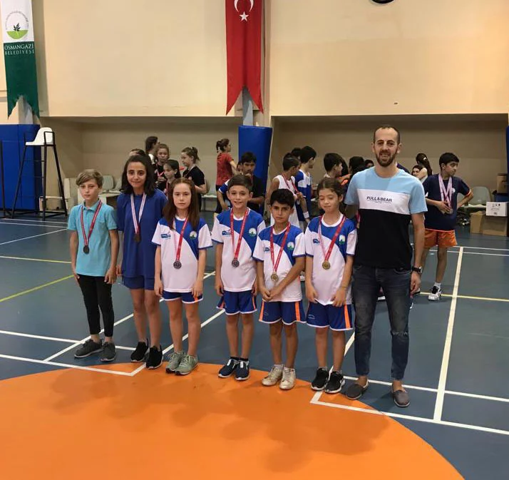 Osmangazi Belediyespor 5 kategoride şampiyon