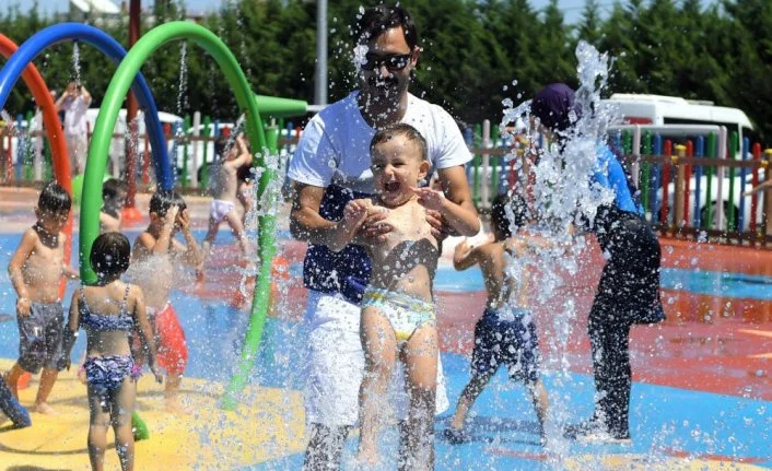 Osmangazi Su Oyunları Parkı bayramda çocuklara ücretsiz