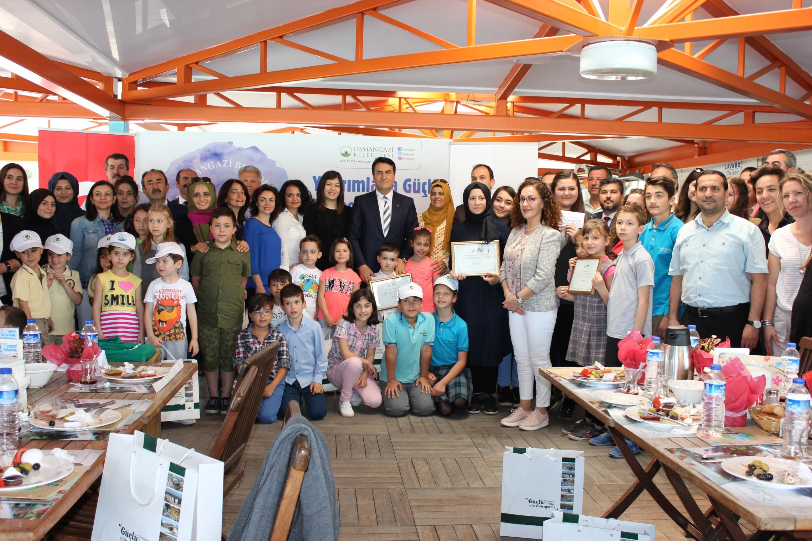 Osmangazi’de çevreci okullar ödüllendirildi