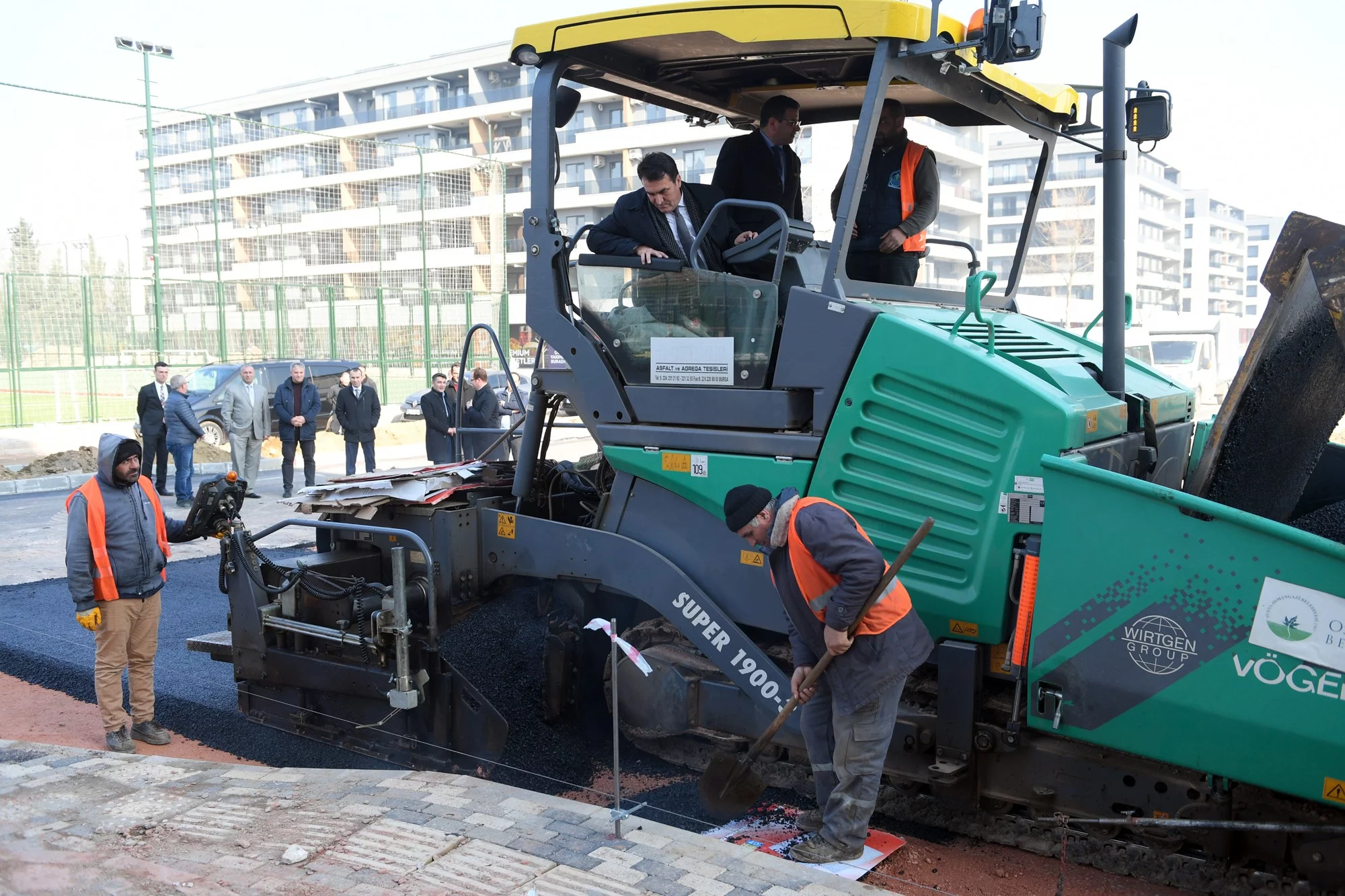 Osmangazi’den 1 yılda 130 bin ton asfalt