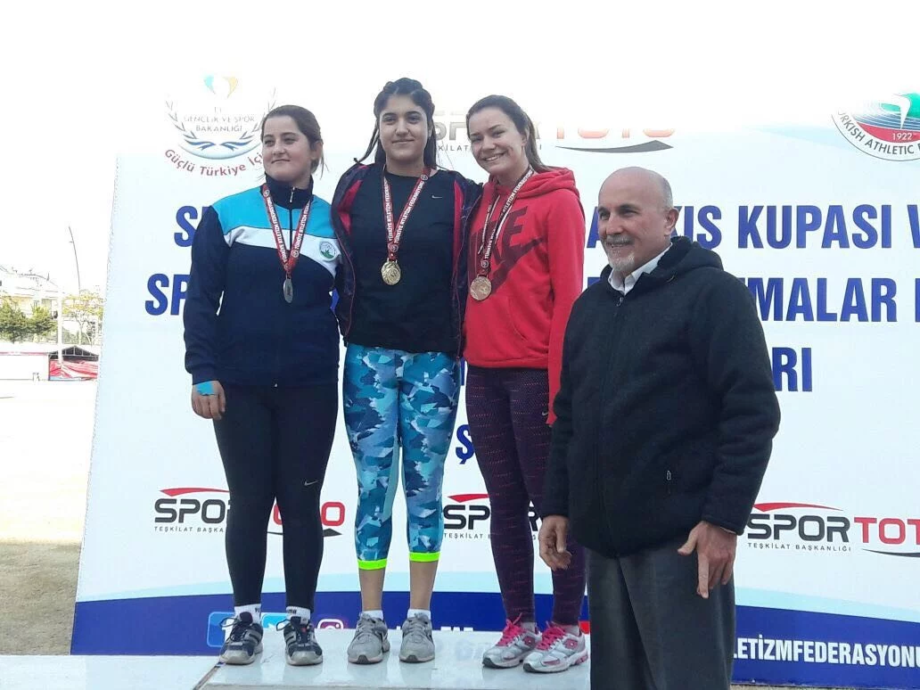 Osmangazili Atletler Balkan Şampiyonası’nda