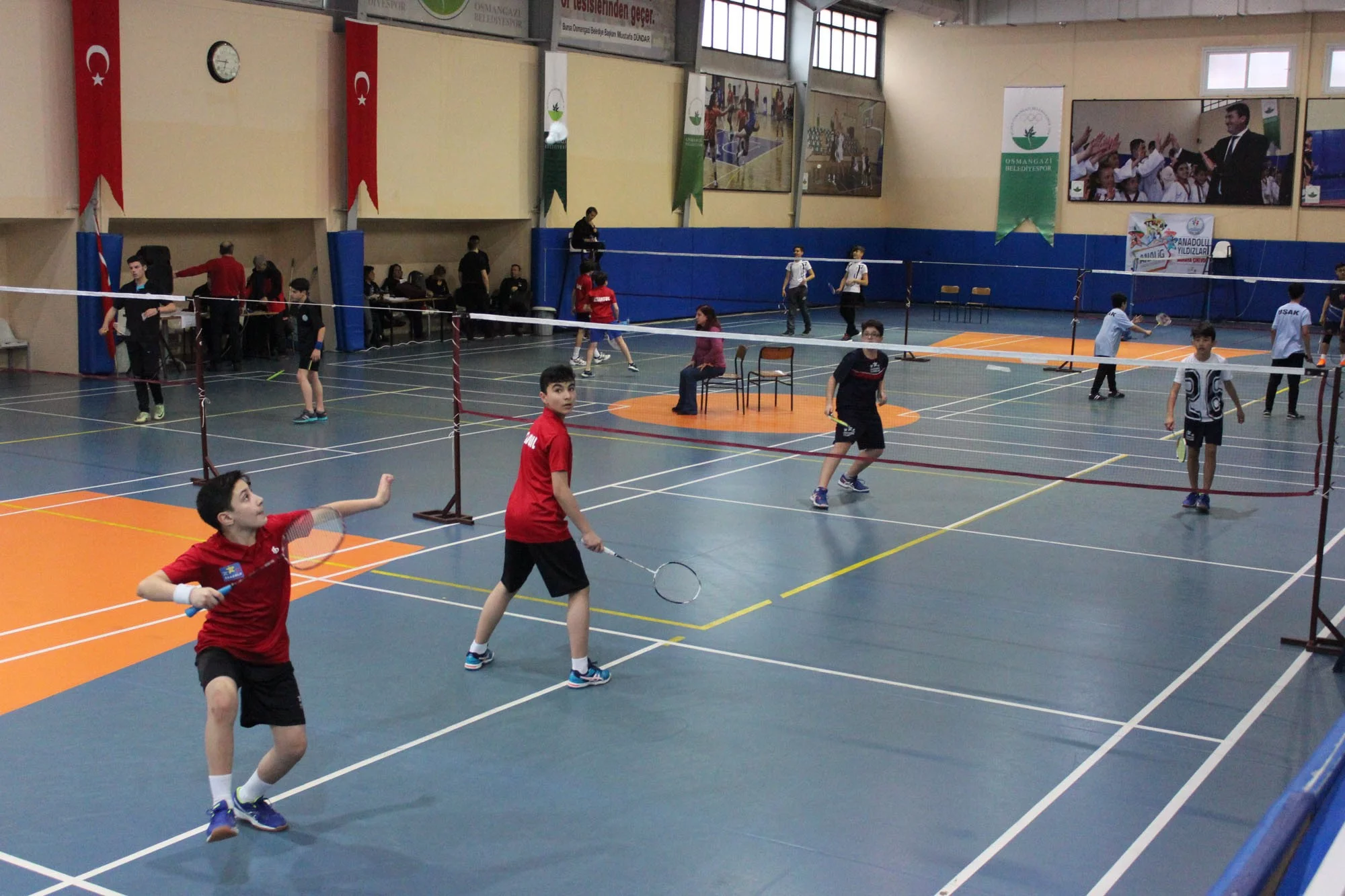 Osmangazili badmintoncular Yıldızlar Ligi’nde raket sallayacak