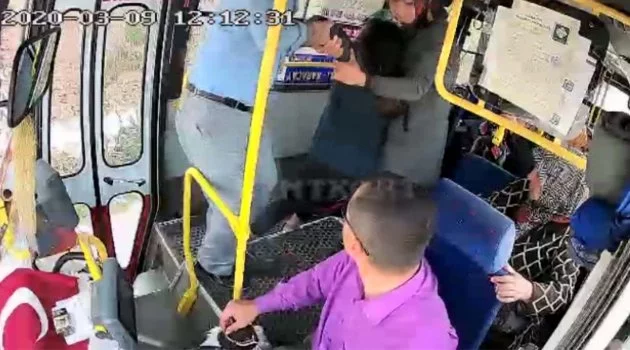 Otobüs şoförü, fenalaşan yolcuyu hastaneye götürdü