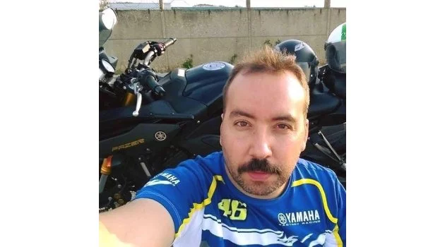 Otomobile çarpan motosiklet sürücüsü hayatını kaybetti