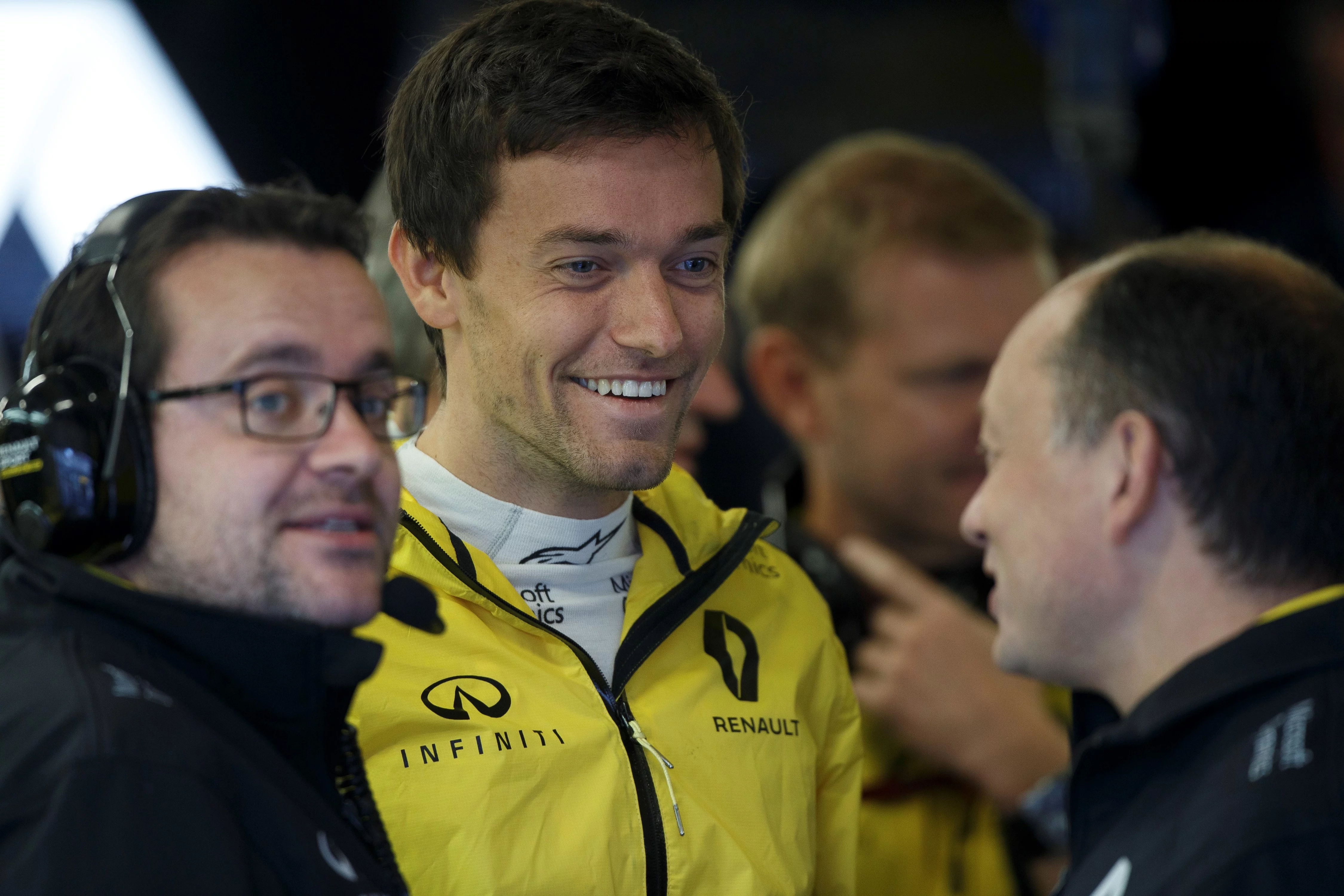 Renault Sport Formula 1 Takımı, 2017’de Jolyon Palmer’la devam ediyor