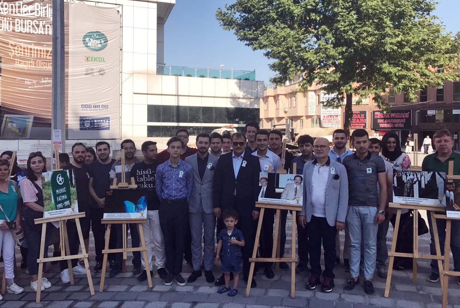 Srebrenitsa katliamı Bursa'da açılan sergiyle anıldı