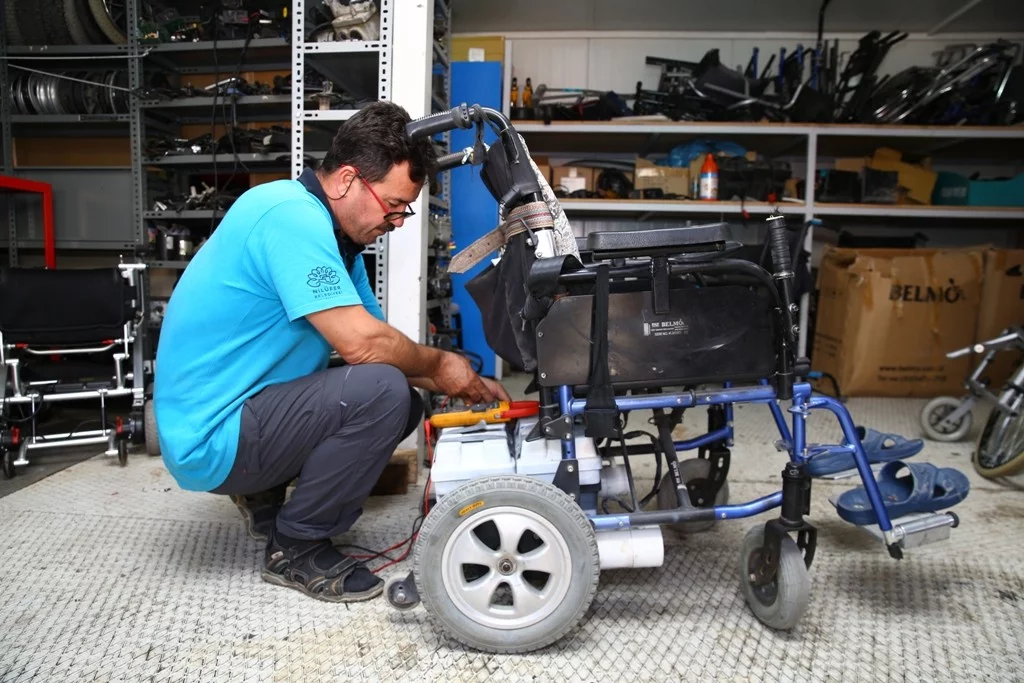 Tekerlekli sandalyeler Nilüfer’de ücretsiz tamir ediliyor