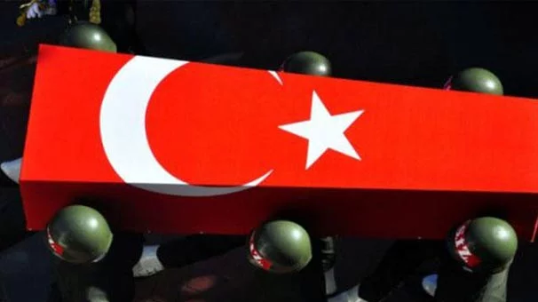 Tunceli'de kar ve tipiye yakalanan timde 2 askerimiz şehit oldu