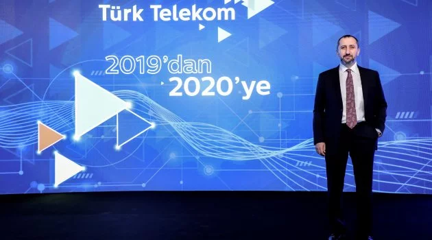 Türk Telekom'un yıllık geliri yüzde 15.8 artışla 23.7 milyar lira
