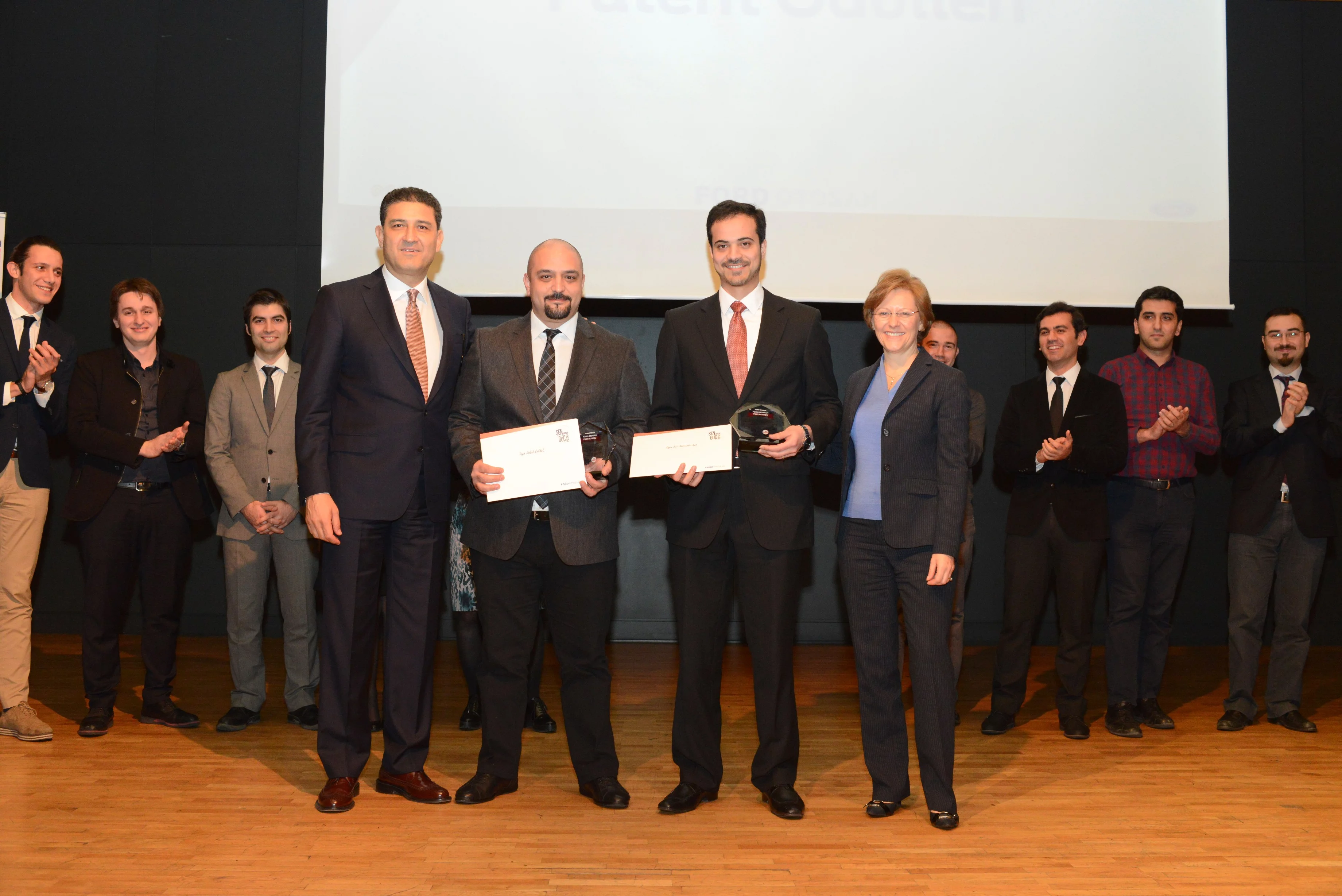 Türkiye otomotiv sektörü patent şampiyonu Ford Otosan, inovatif çalışanlarını ödüllendirdi