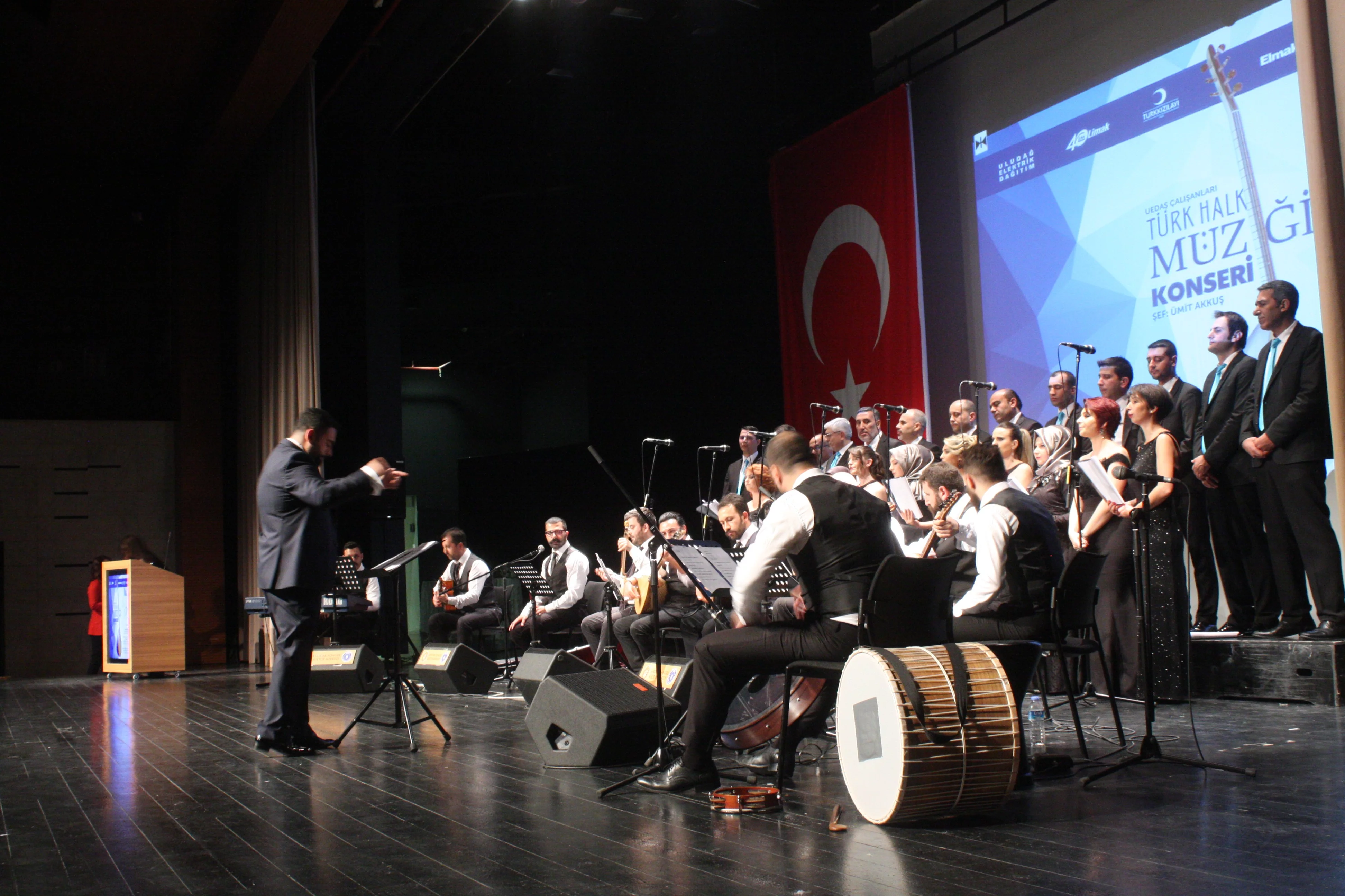UEDAŞ çalışanlarından Kızılay yararına konser