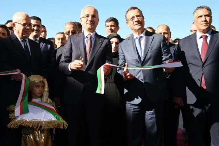 Ulaştırma ve Altyapı Bakanı Uraloğlu Cezayir’de