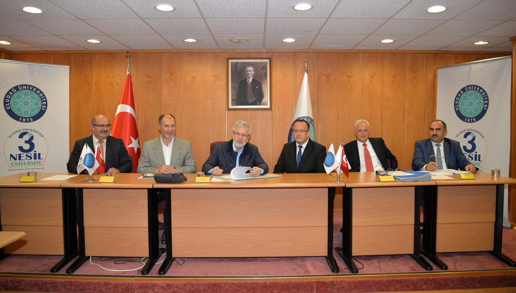 Uludağ Üniversitesi, Halkbank ile maaş protokolü imzaladı