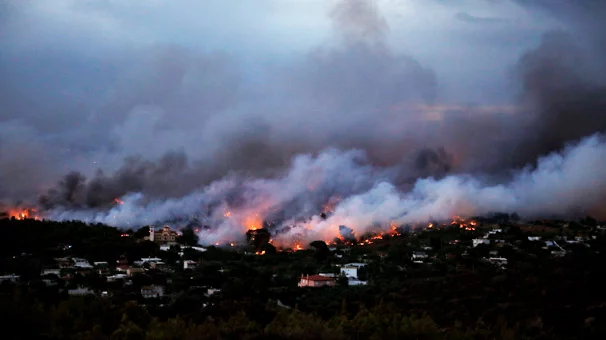 Ünlüler, Sosyal Medyada Yunanistan Yangınına Sessiz Kalmadı