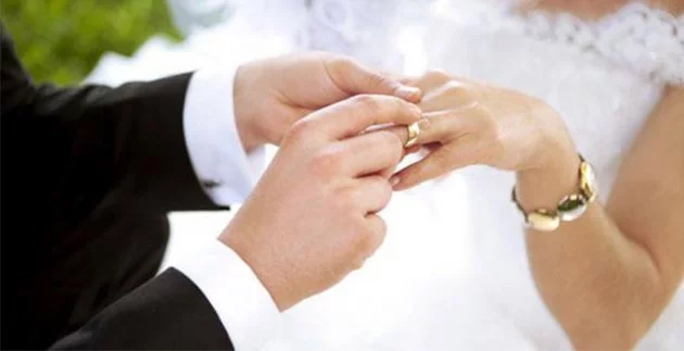 Yargıtay: “Nişanlıyken çalışan kadının düğün sonrası çalışmaması kusur sayılamaz”