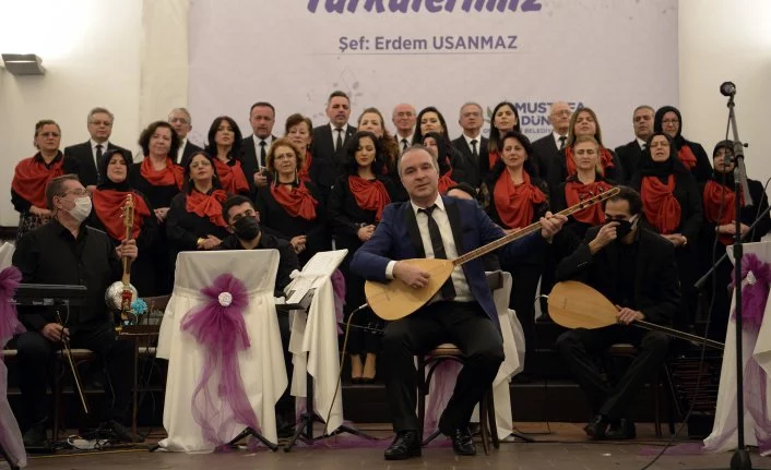 ‘Yedi Bölge Yedi Renk Türkülerimiz’ Konseri Büyüledi